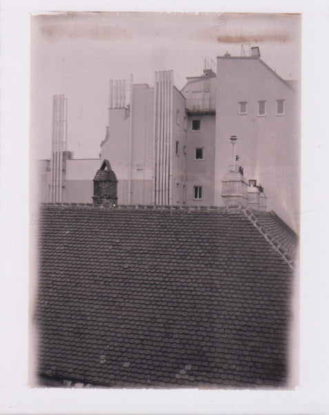 ONE INSTANT CLASSIC FILM 'TYPE 100' PACKFILM (3 SHOTS)